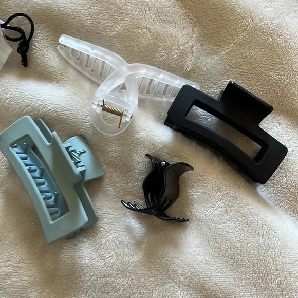 4 pack claw clips with baggy - Picture 3 of 4